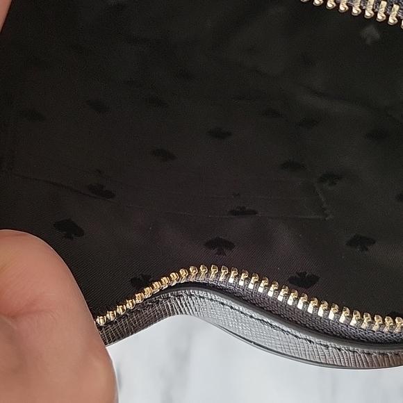 Kate Spade Love Shack Heart Crossbody- Black- New! - Picture 6 of 10